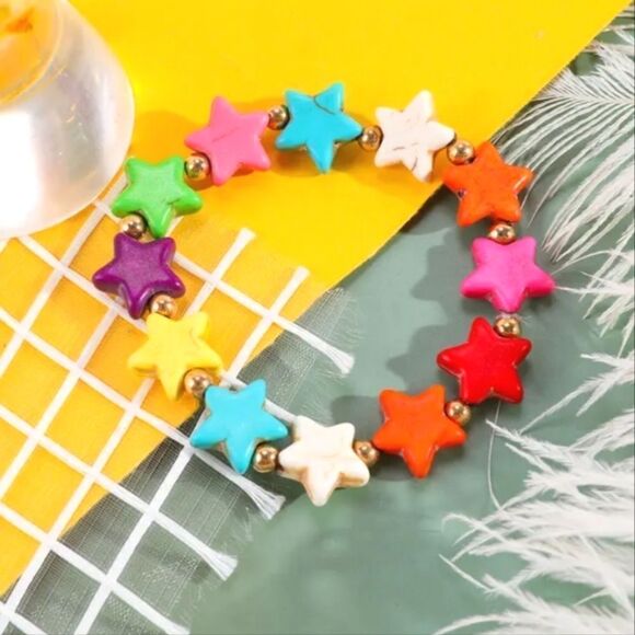 Girls Colorful Star Bracelet - Picture 4 of 9